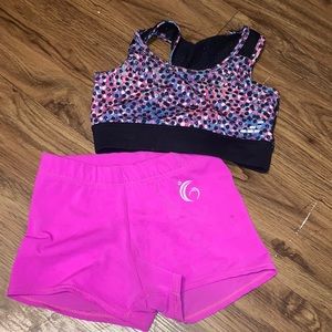 Girls size 6 gym wear